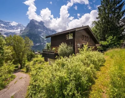 Chalet permanent Avec Incroyable vue sur la montagne