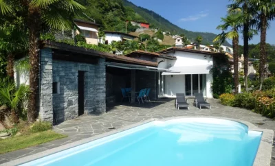 villa de vacances avec piscine privée chauffée